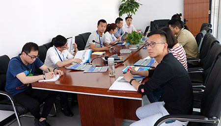 湖北车安邀请业内专业人士...